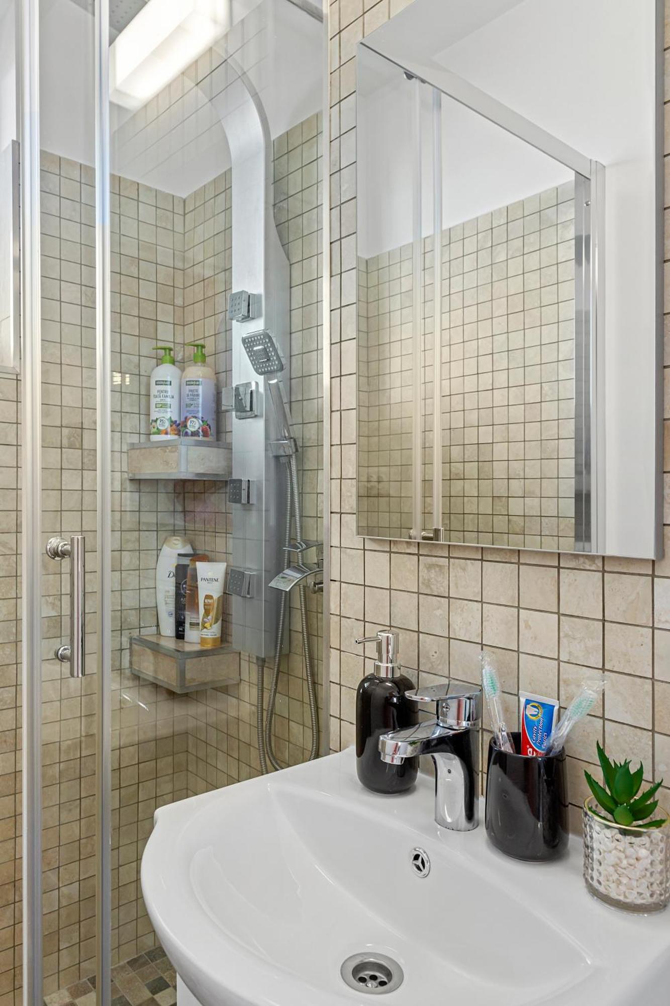 Bucharest Sala Palatului Apartment Екстериор снимка